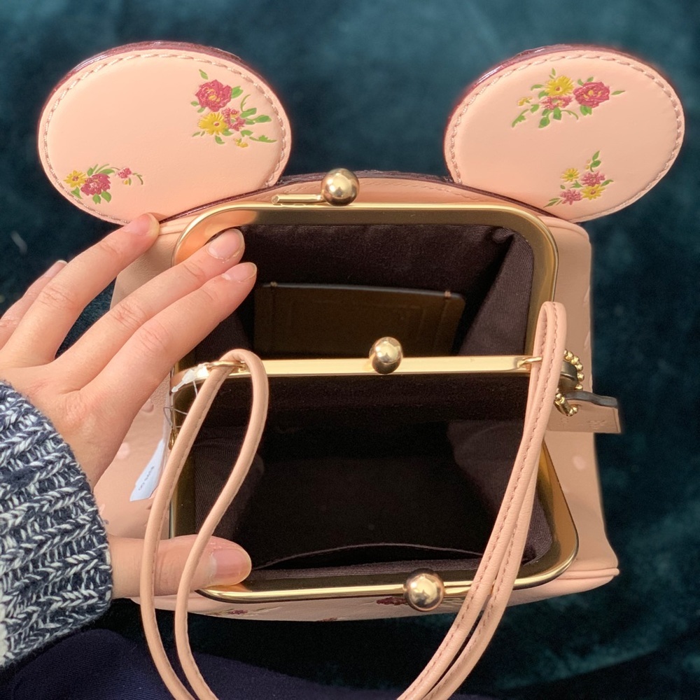 NWT Coach Minnie Mouse Pink Leather Kisslock Bag - Picture 8 of 8